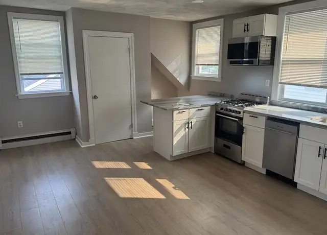 Property at 62 Greenwich St Unit 3R, Dorchester, MA, 02122, 2 beds, 1 bath, [object Object]