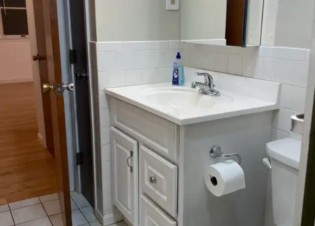 Property at 14 Cutter St Unit 2, Waltham, MA, 02453, 2 beds, 1 bath, [object Object]