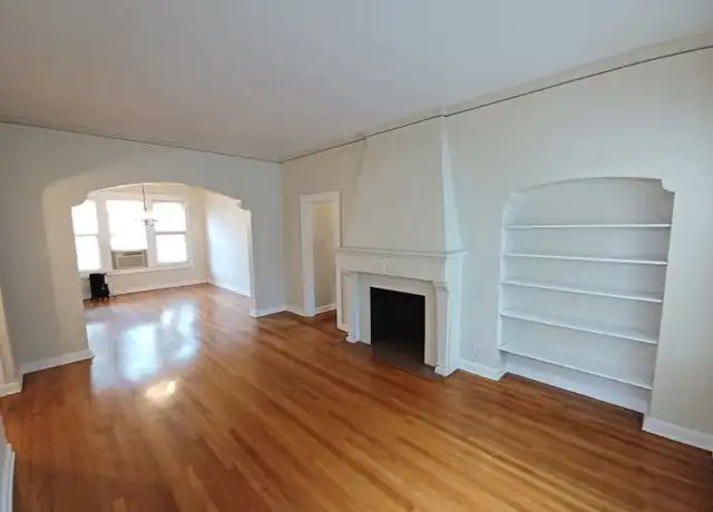 Property at 215 W Magnolia Ave Unit C, San Antonio, TX, 78212, 2 beds, 1 bath, [object Object]