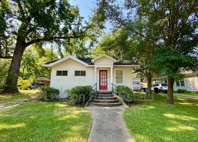 Property at 833 Fairview St, Shreveport, LA, 71104, 2 beds, 1 bath, [object Object]