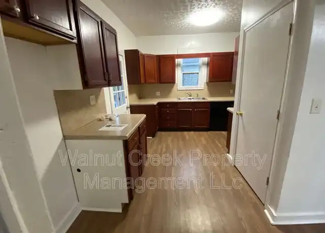 Property at 1143 W 9th St, Lorain, OH, 44052, 2 beds, 1 bath, [object Object]