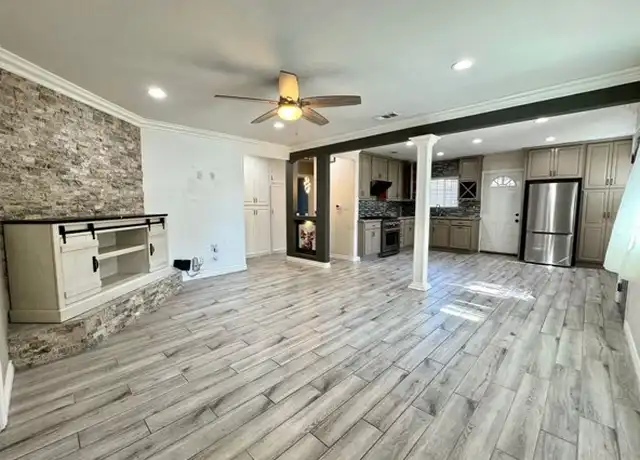 Property at 165 N Pasadena Ave, Azusa, CA, 91702, 3 beds, 2 baths, [object Object]