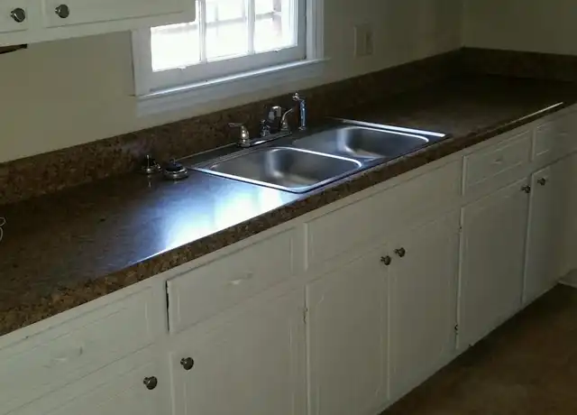 Property at 2013 Juniper Dr, Albany, GA, 31721, 3 beds, 1.5 baths, [object Object]