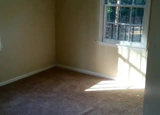 Property at 2013 Juniper Dr, Albany, GA, 31721, 3 beds, 1.5 baths, [object Object]