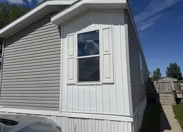 Property at 4098 Lilac Ln Unit 911, Traverse City, MI, 49685, 3 beds, 2 baths, [object Object]