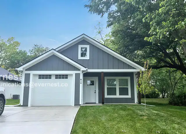 Property at 910 S Pope Ave, Independence, MO, 64050, 3 beds, 2 baths, [object Object]
