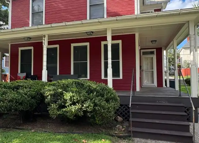 Property at 911 Campbell Ave SW Unit 3 Bed/1 Bath Apartment, Roanoke, VA, 24016, 3 beds, 1 bath, [object Object]