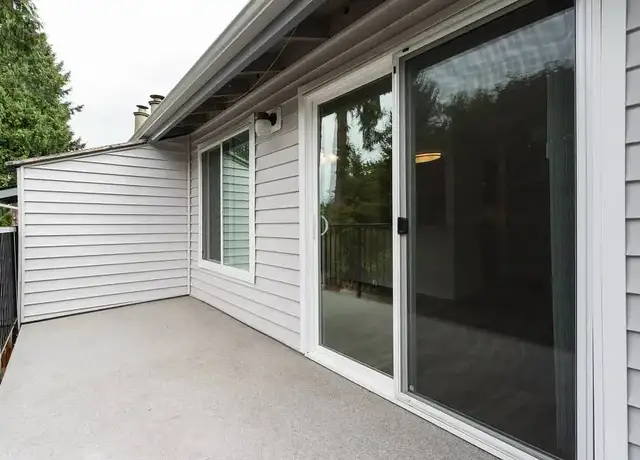 Photo of 15800 4th Ave S, Burien, WA 98148