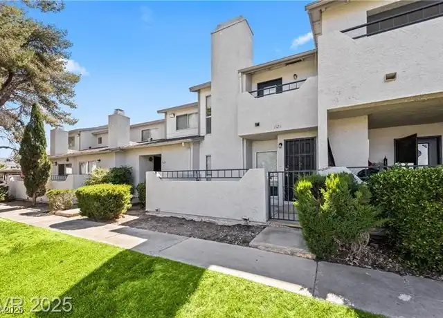 Property at 1628 Justin Ct, Henderson, NV, 89011, 1 bed, 1.5 baths, [object Object]