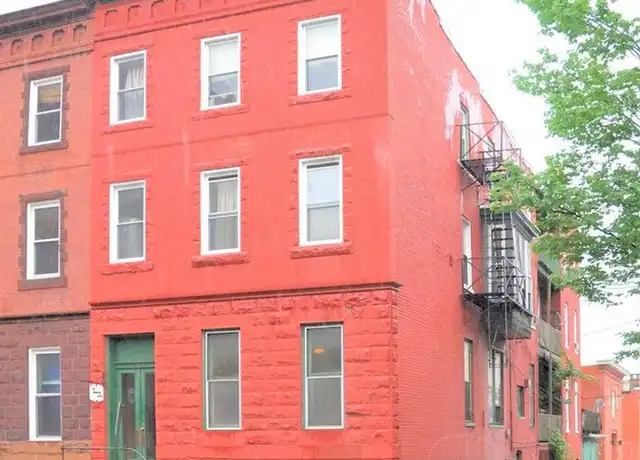 Property at 207 E Preston St, Baltimore, MD, 21202, 2 beds, 1 bath, [object Object]