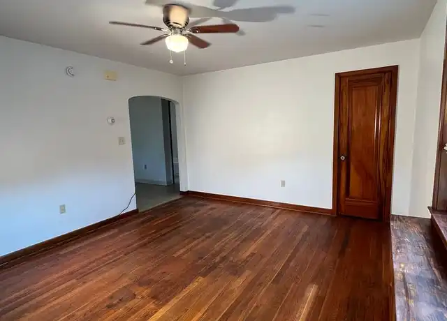 Property at 209 N Pine St Unit 201, Middletown, PA, 17057, 2 beds, 1 bath, [object Object]