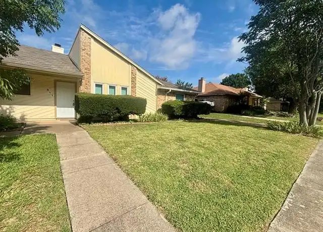 Property at 811 Midcreek Dr, Euless, TX, 76039, 2 beds, 2 baths, [object Object]