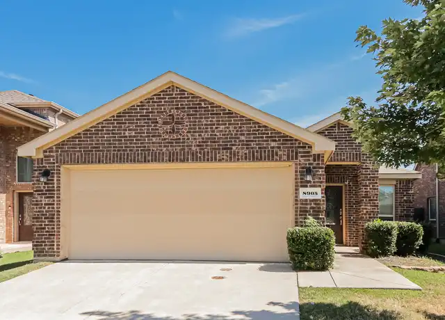 Property at 8905 Tenderfoot Ln, Aubrey, TX, 76227, 3 beds, 2 baths, [object Object]