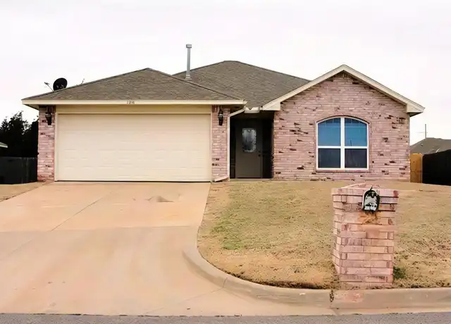 Property at 1216 N 4th St, Noble, OK, 73068, 3 beds, 2 baths, [object Object]