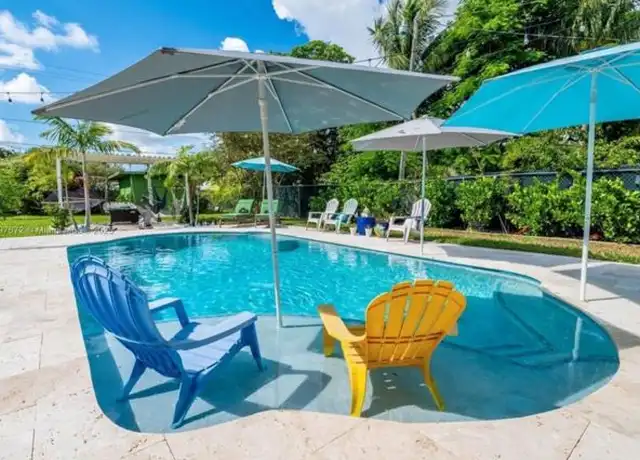 Property at 2462 Adams St, Hollywood, FL, 33020, 2 beds, 1 bath, [object Object]