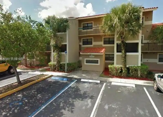 Property at 9781 Nob Hill Ct, Sunrise, FL, 33351, 1 bed, 1 bath, [object Object]