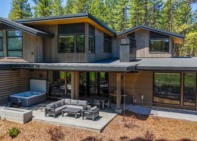 Photo of 10085 Jakes Way, Truckee, CA 96161