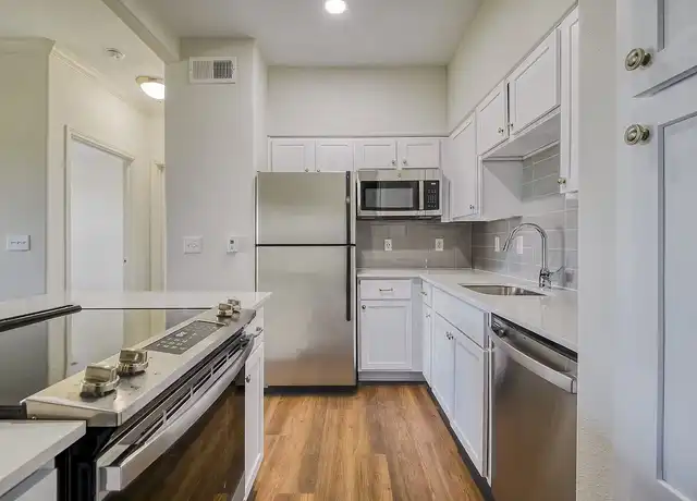 Property at Windsor Mustang Park - 4645 Plano Pkwy, Carrollton, TX, 75010, 1 bed, 1 bath, [object Object]