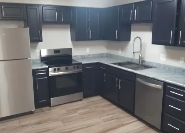 Property at 1622 S 31st Ave, Phoenix, AZ, 85009, 3 beds, 2.5 baths, [object Object]