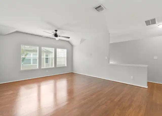 Property at 1313 Paige St, Houston, TX, 77003, 2 beds, 2 baths, [object Object]