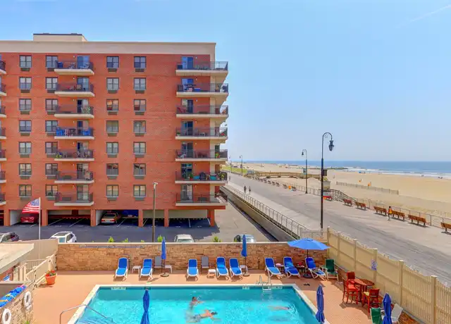 Property at 260 W Broadway Unit 7G, Long Beach, NY, 11561, 2 beds, 1.5 baths, [object Object]