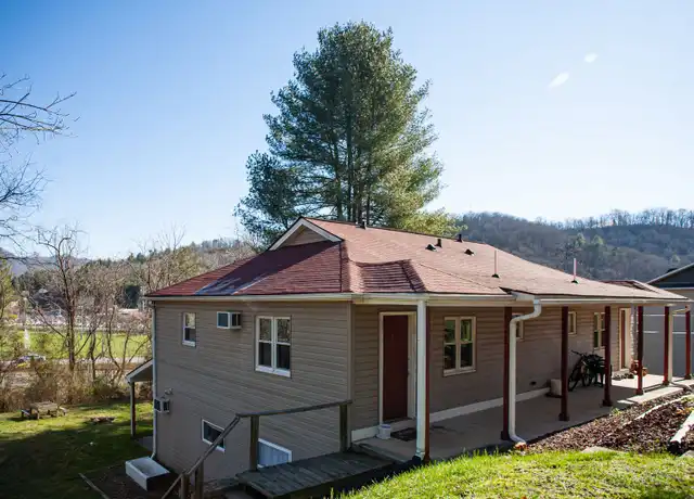 Property at 180 Stadium View Dr Unit Y, Cullowhee, NC, 28723, 1 bed, 1 bath, [object Object]