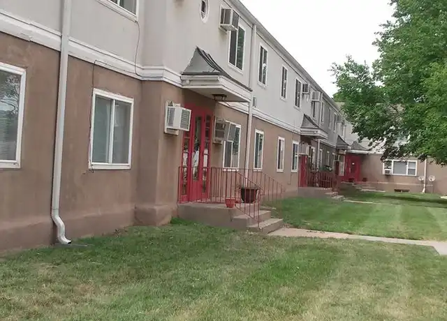 Property at 1210 Cottonwood St Unit ST-16, Emporia, KS, 66801, 1 bed, 1 bath, [object Object]