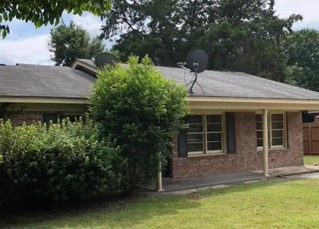 Property at 127 Gentilly Dr, Statesboro, GA, 30458, 4 beds, 2 baths, [object Object]