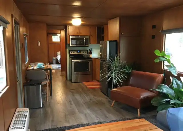 Property at 164 Shoreline Dr, Bastrop, TX, 78602, 2 beds, 1 bath, [object Object]