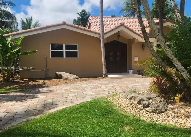 Property at 7405 SW 134th St Unit n/a, Miami, FL, 33156, 3 beds, 2 baths, [object Object]