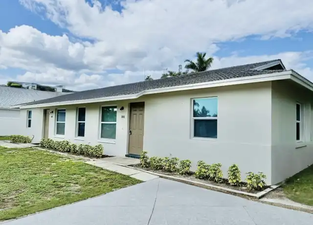 Property at 844 96th Ave N, Naples, FL, 34108, 2 beds, 1 bath, [object Object]