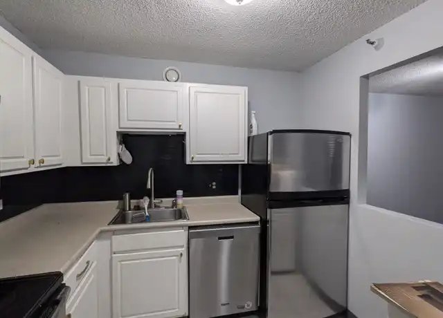 Property at 10 E Ontario St #2201, Chicago, IL, 60611, 1 bed, 1 bath, [object Object]