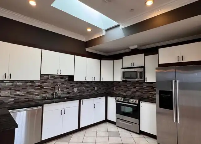 Property at 473 Revere Beach Pkwy, Revere, MA, 02151, 2 beds, 1 bath, [object Object]
