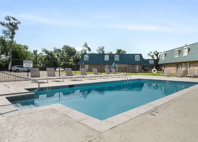Property at Chandler - 211 Louie St, Lake Charles, LA, 70601, 1-2 bed, 1 bath, [object Object]