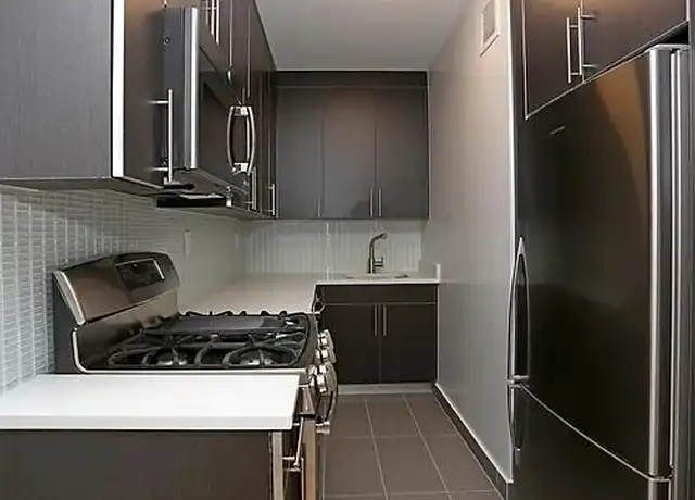 Property at 410 W 53rd St Unit 301, New York, NY, 10019, 1 bed, 1 bath, [object Object]