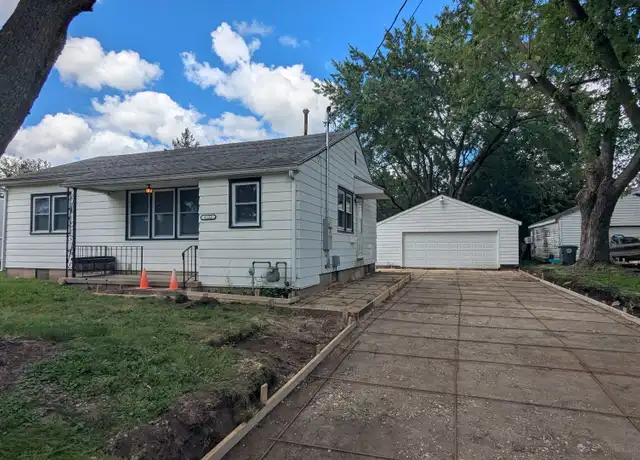 Property at 1132 Virginia St, Waterloo, IA, 50703, 2 beds, 1 bath, [object Object]