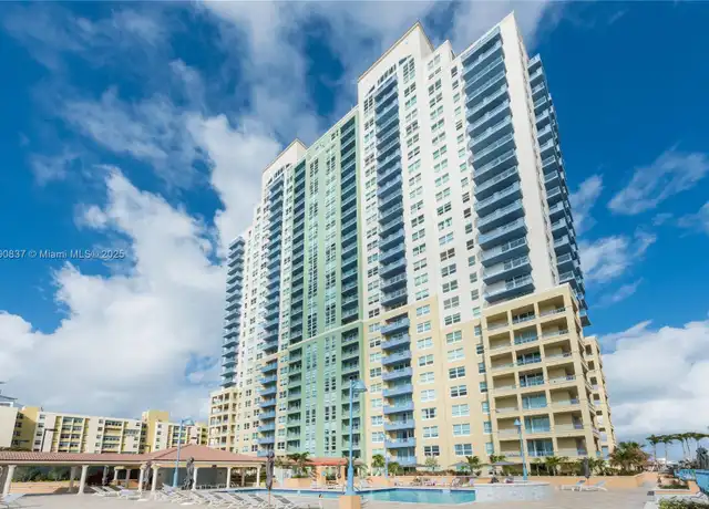 Property at 90 Alton Rd #2006, Miami Beach, FL, 33139, 1 bed, 1 bath, [object Object]