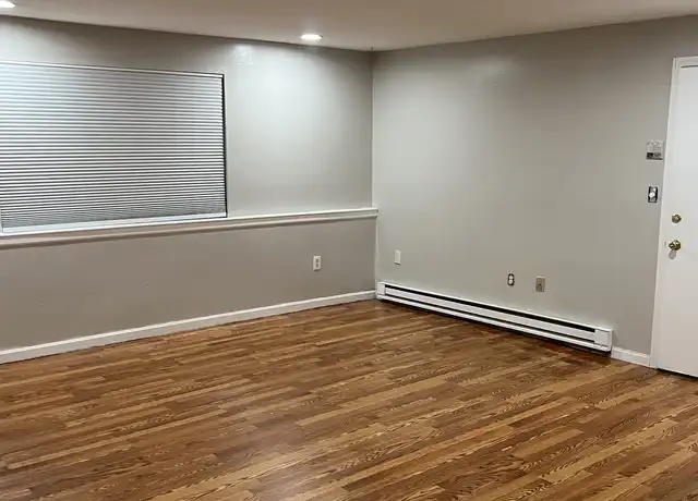 Property at 440 North Ave Unit 702, Haverhill, MA, 01830, 2 beds, 1 bath, [object Object]