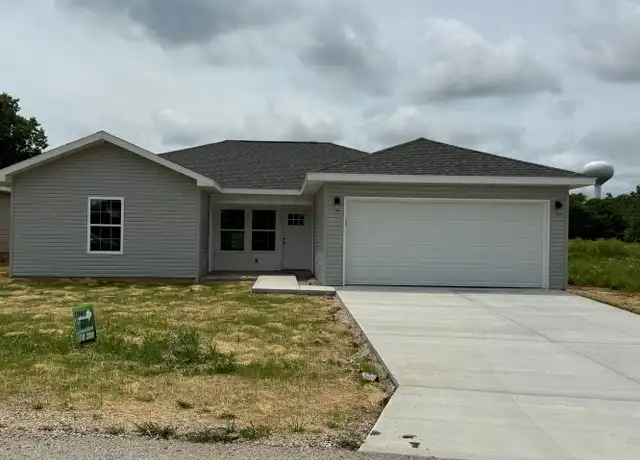 Property at 1290 Evergreen Ave, Hollister, MO, 65672, 4 beds, 2 baths, [object Object]