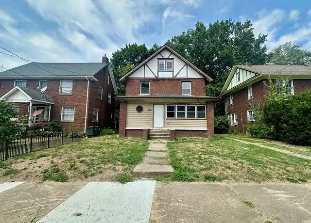 Property at 833 Work Dr Unit 835, Akron, OH, 44320, 3 beds, 1 bath, [object Object]