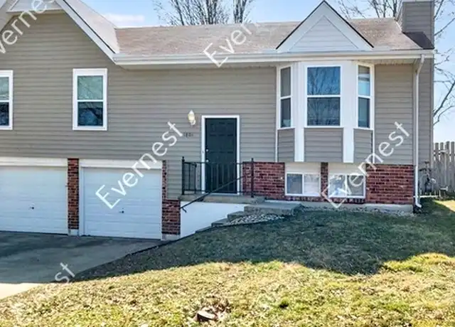 Property at 1801 SE 3rd St, Lees Summit, MO, 64063, 4 beds, 2 baths, [object Object]