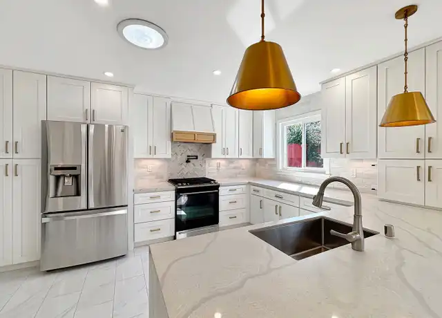 Property at 5911 Lake Murray Blvd, La Mesa, CA, 91942, 4 beds, 2 baths, [object Object]