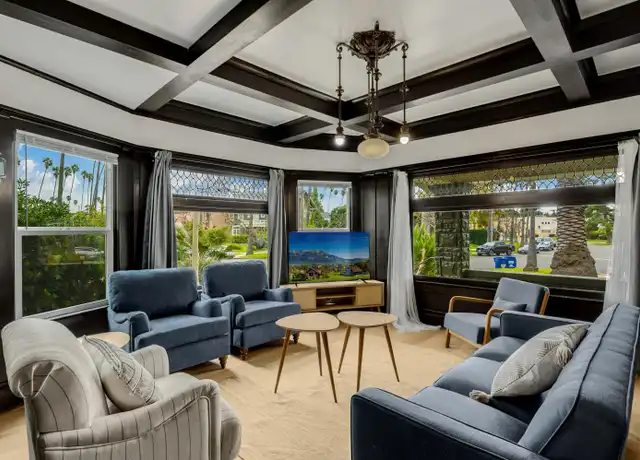 Property at 4439 Victoria Park Pl Unit 2C, Los Angeles, CA, 90019, 0 beds, 1 bath, [object Object]