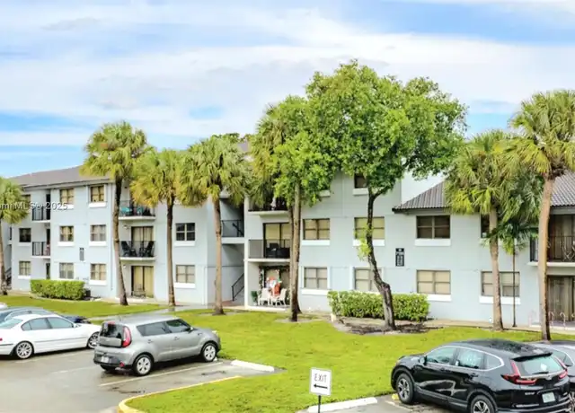 Property at 7130 NW 179th St #111, Hialeah, FL, 33015, 1 bed, 1 bath, [object Object]