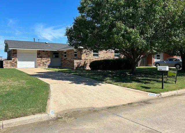 Property at 4216 SE Ford Rd, Lawton, OK, 73501, 3 beds, 1.5 baths, [object Object]