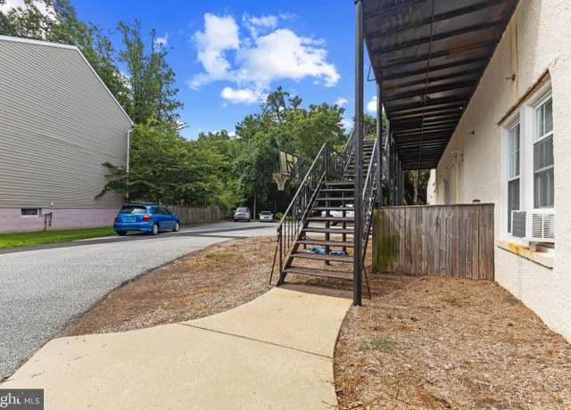Photo of 321 Magothy Rd Apt 6, Severna Park, MD 21146