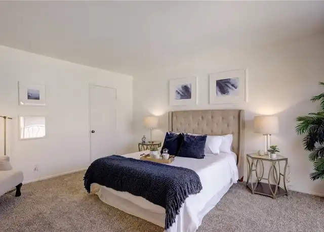 Property at 449 W 2nd St, San Pedro, CA, 90731, 2 beds, 2 baths, [object Object]