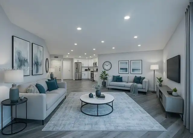 Property at 1000 Parkview Dr #212, Hallandale Beach, FL, 33009, 1 bed, 1 bath, [object Object]