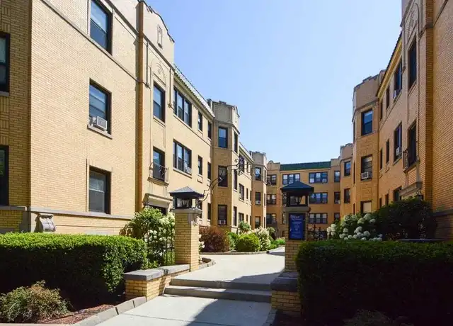Property at 2321 N Rockwell St Unit 2D, Chicago, IL, 60647, 0 beds, 1 bath, [object Object]