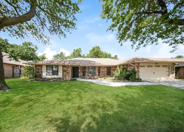 Property at 9725 Pheasant Ln, Oklahoma City, OK, 73162, 4 beds, 3 baths, [object Object]